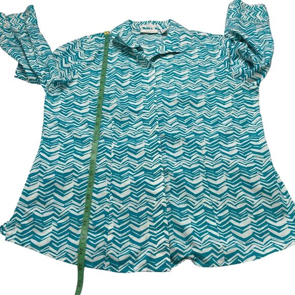 CHICOS Turquoise Chevron Stripe No Iron Cotton Button Up Shirt Size Medium (1) - Picture 8 of 9